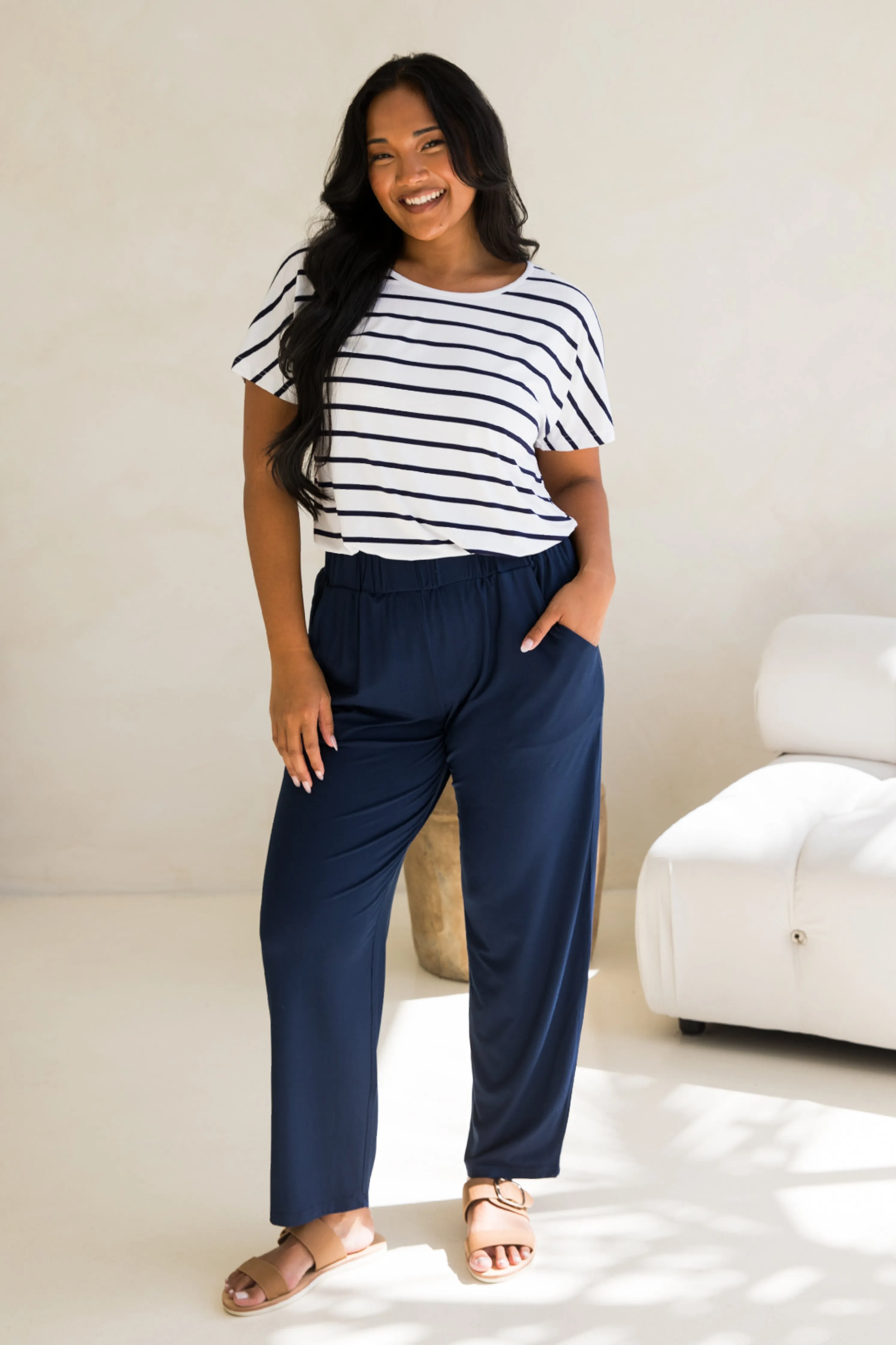 Frankie Pant in Navy